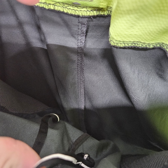 Nike Running Shorts Men’s Medium Neon Green Back Pocket Unlined - Picture 5 of 9